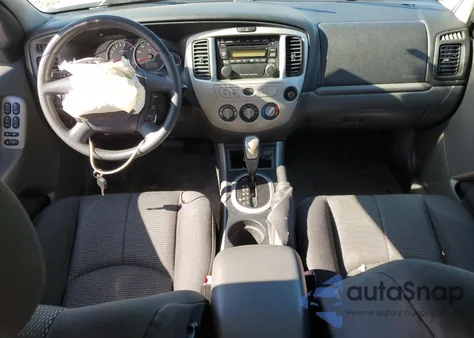 2005 Mazda Tribute S из США, поврежденный, VIN 4F2YZ04175KM12181